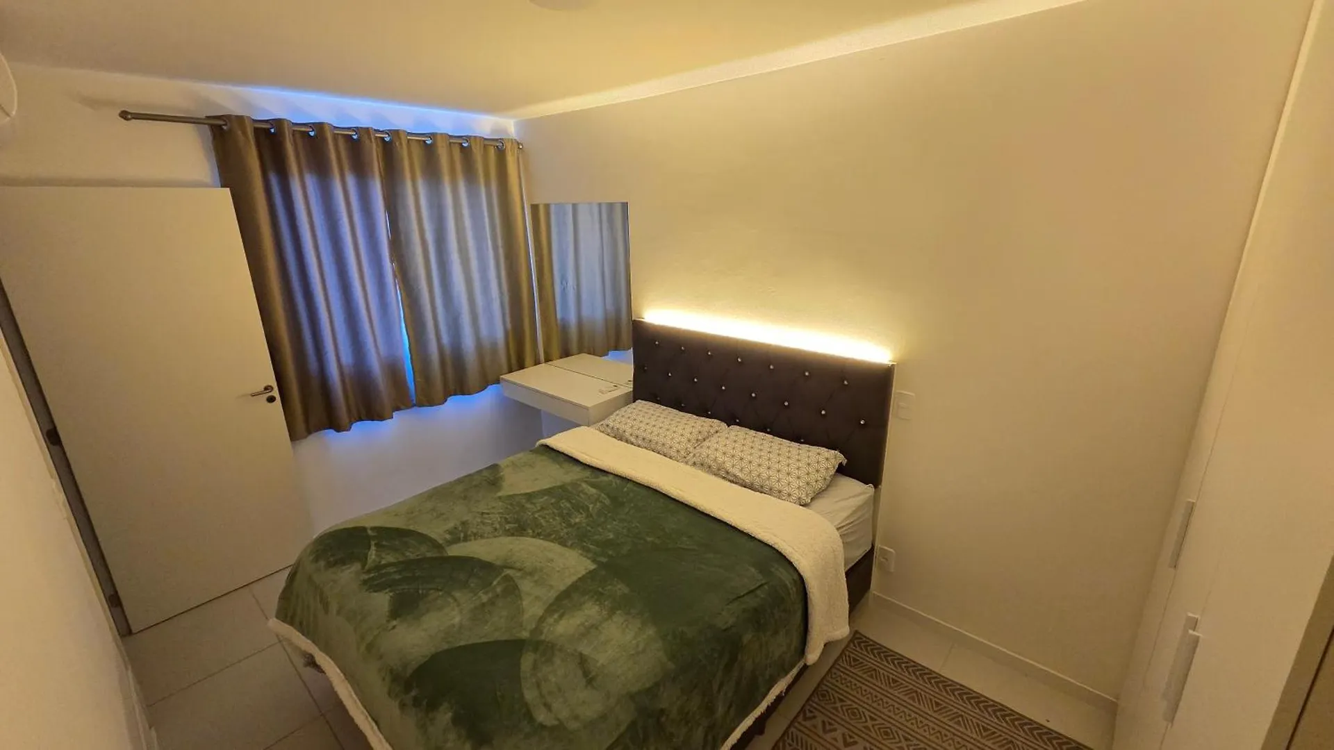 Apto Completo, Piscina, Cinema, Home Clube E Jardim Piçarras